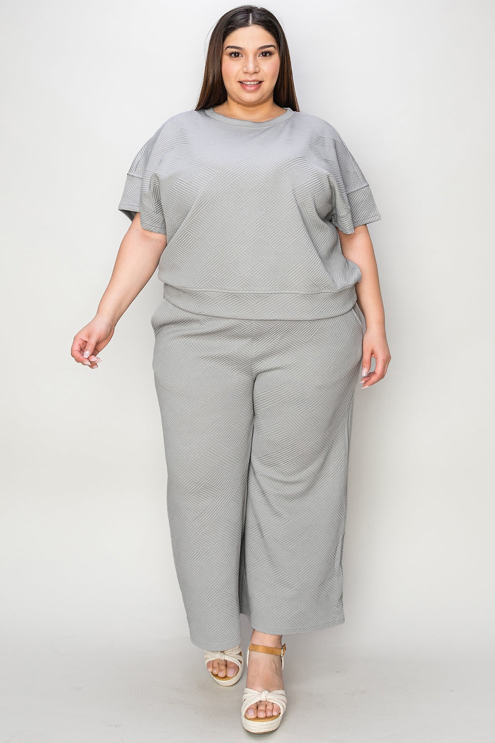 Daisy Texture Short Sleeve Top and Pants Set
