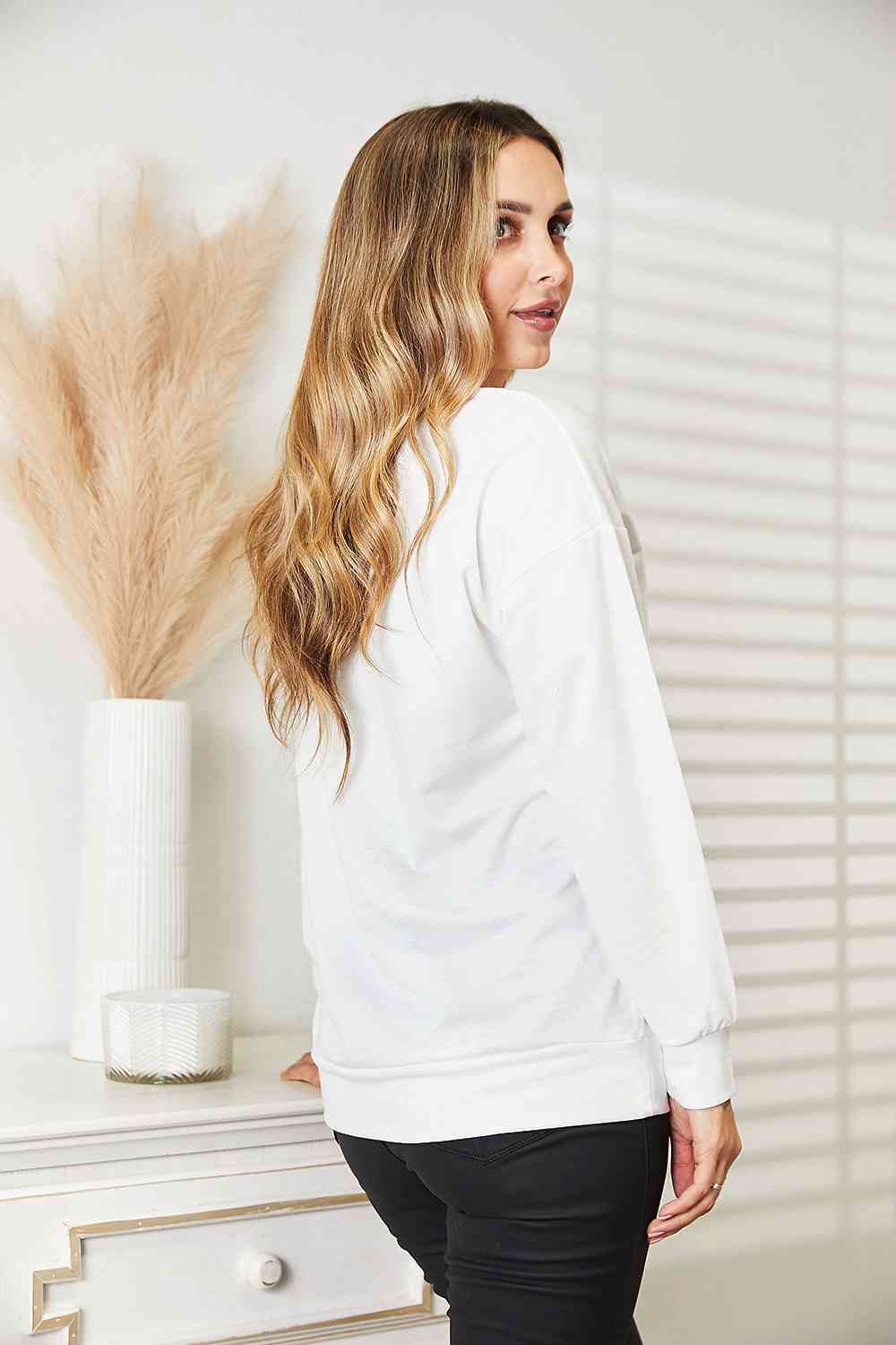 Lip Dropped Shoulder Round Neck Sweatshirt