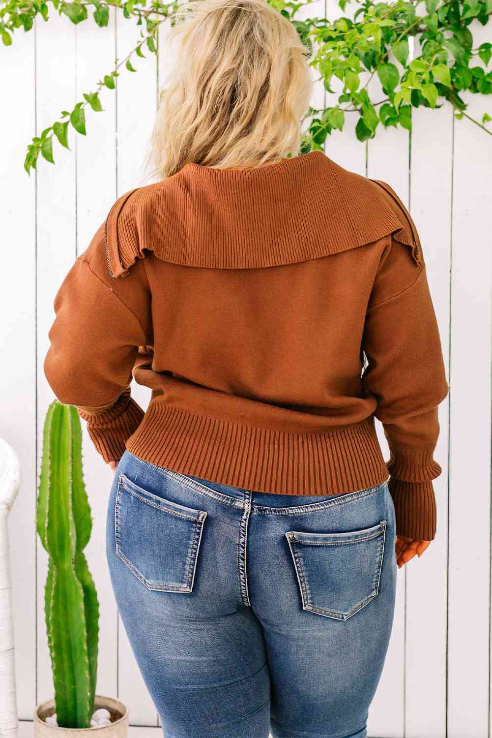 Lynn Collared Neck Zip-Up Long Sleeve Sweater