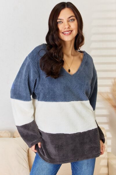 Faux Fur Color Block V-Neck Sweater