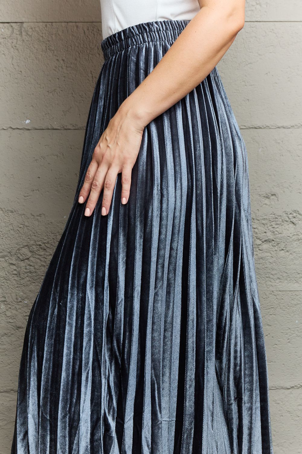 Pleated Flowy Midi Skirt